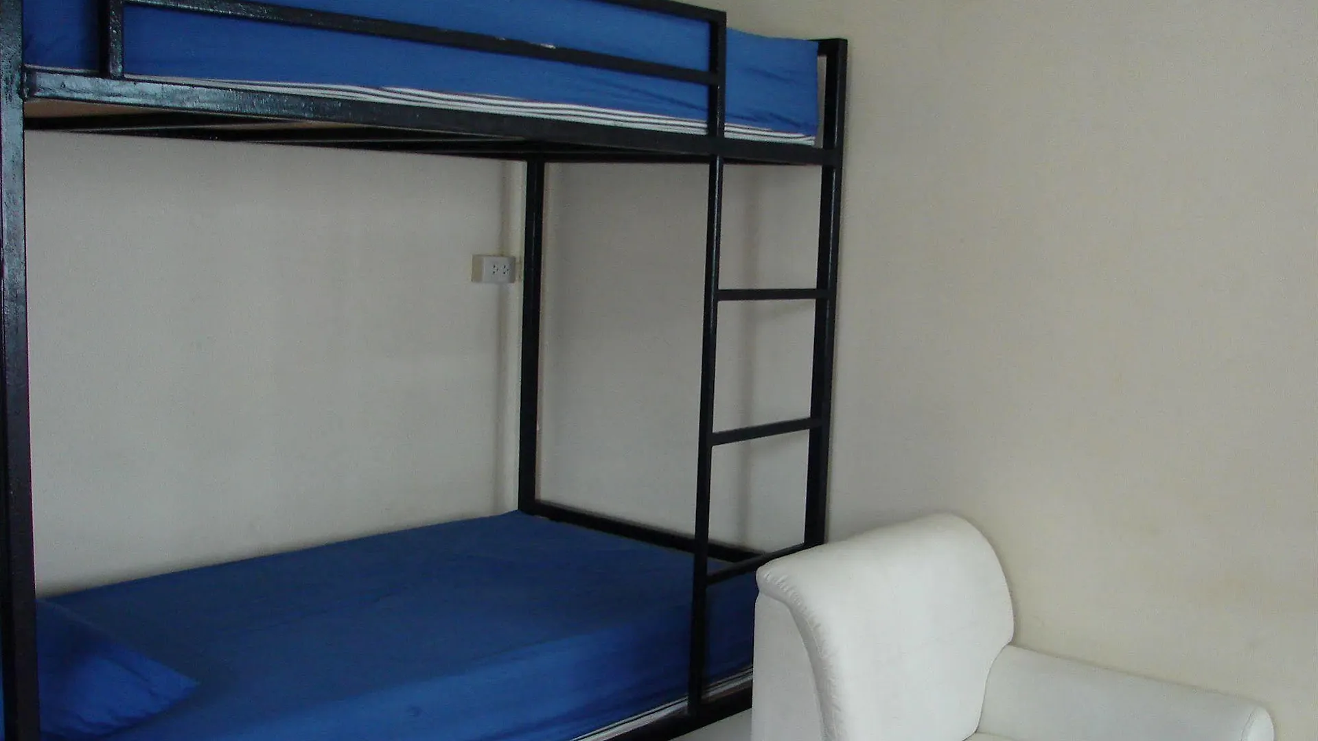 Pp Centerpoint Hostel Phi Phi Don