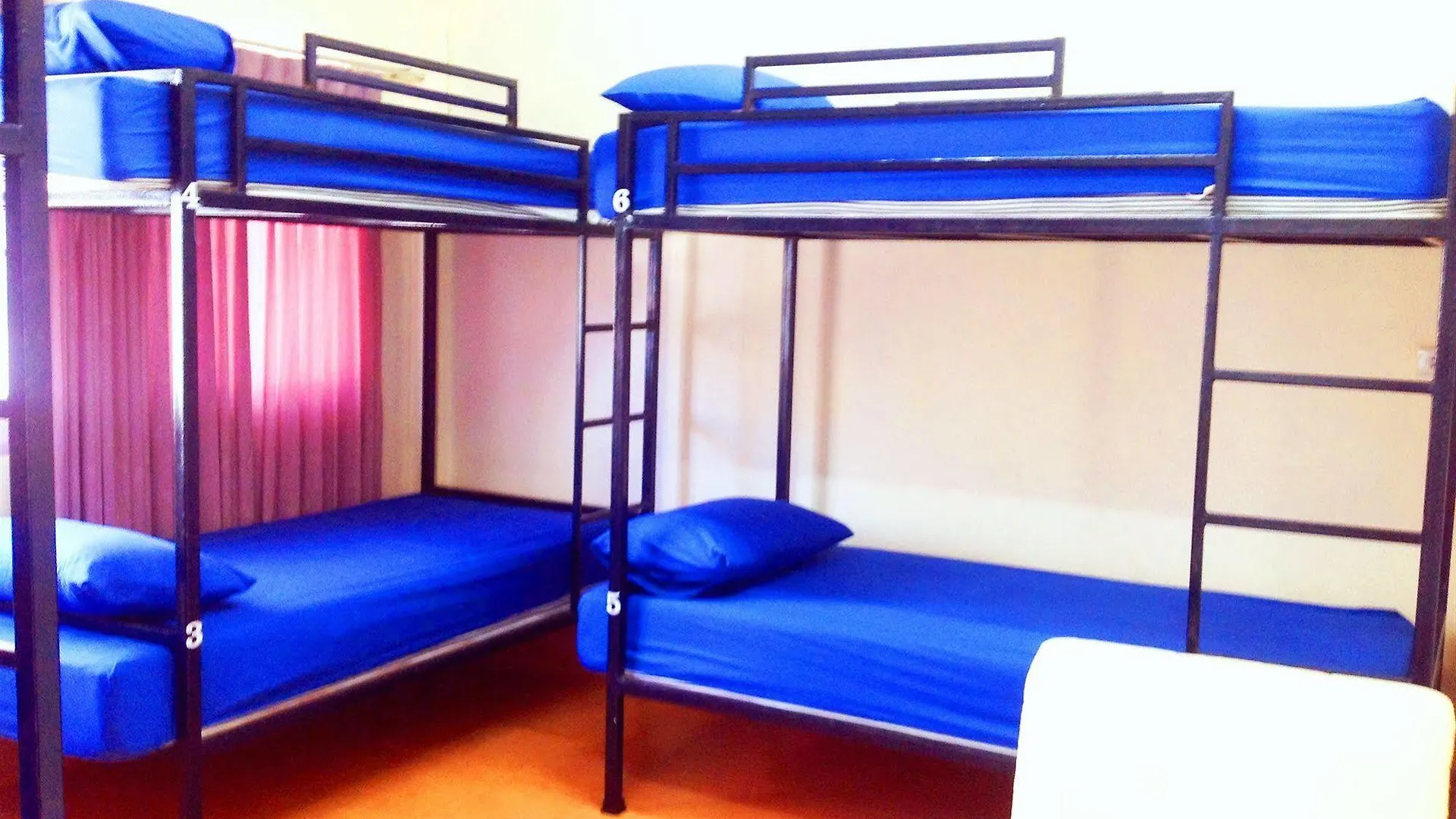 Pp Centerpoint Hostel Phi Phi Don Thailand